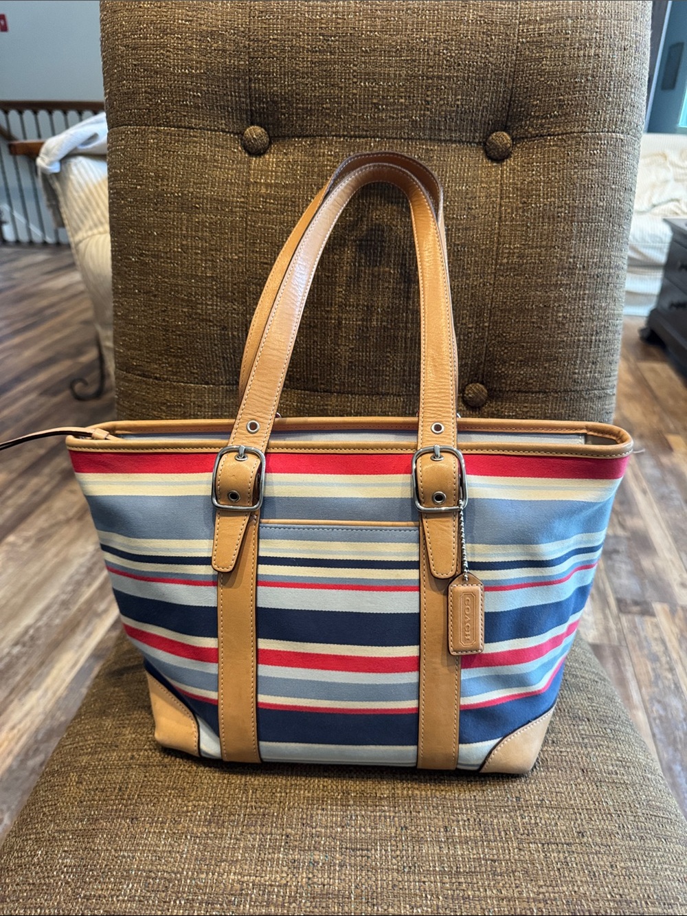 Coach vintage Hampton multicolor canvas tote bag & wristlet wallet with hangtag - Picture 2 of 12